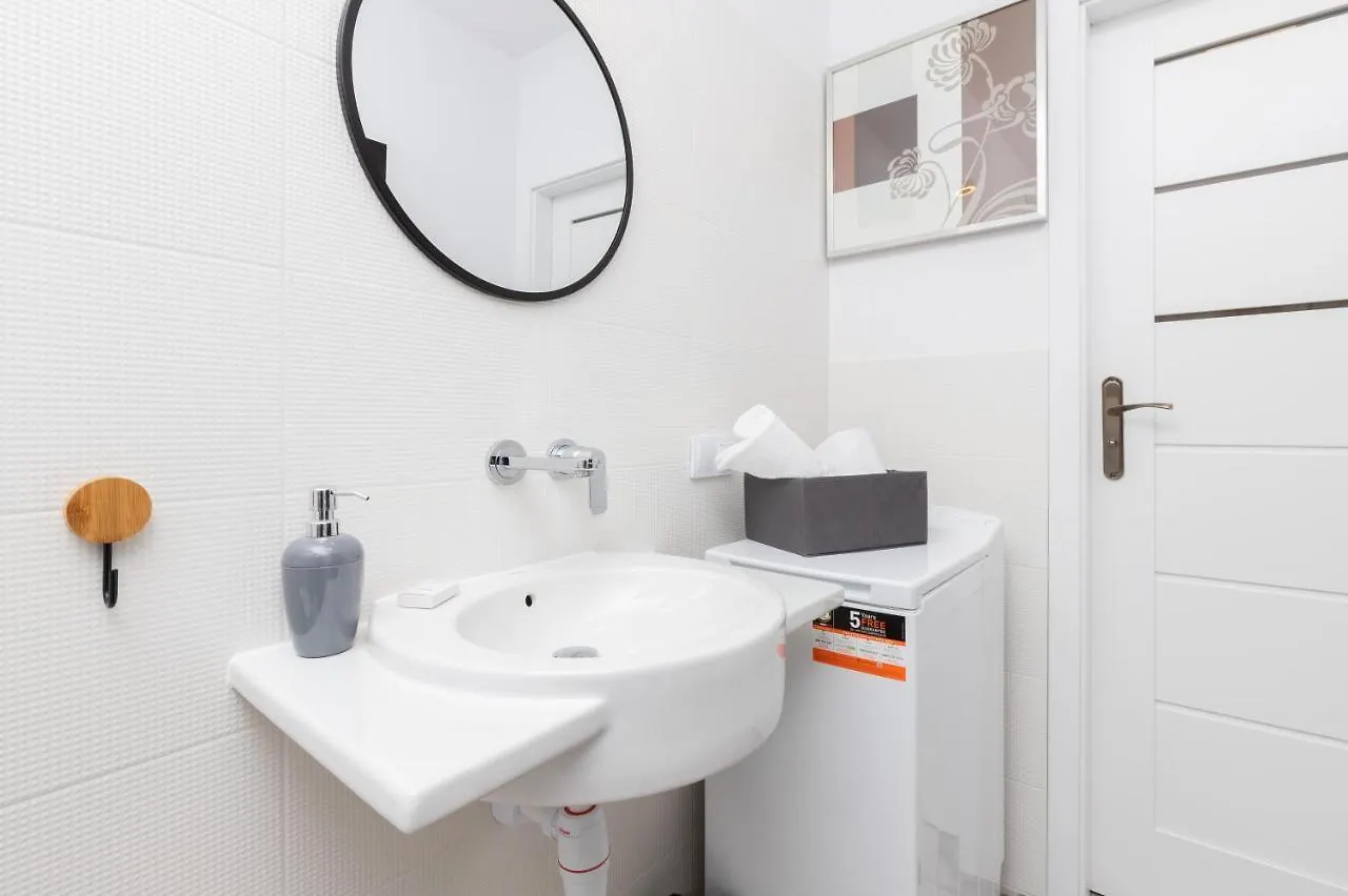 Stylish Apartment Rajska With Free Parking In Gdansk Downtown By Noclegi Renters